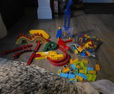 Dominoes set