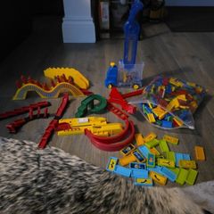 Dominoes set
