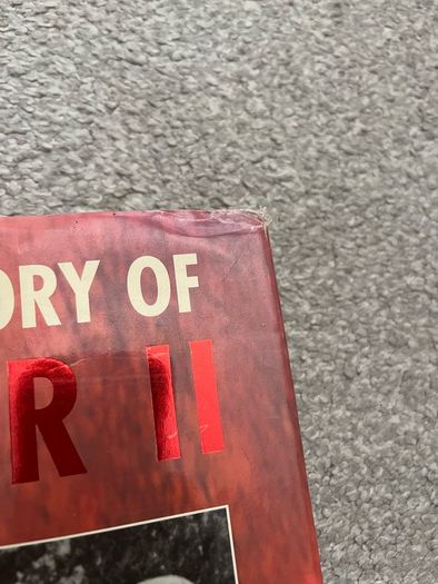 The Pictorial History of World War II Charles Messenger Hardcover