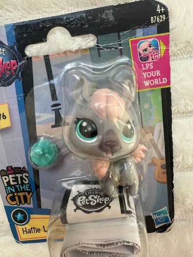 Littlest Pet Shop LPS 176 Llama Hattie Liyama damaged box Please see pictures