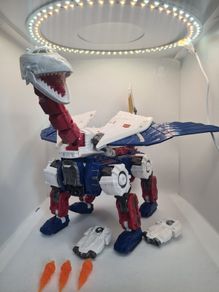 Transformers Earthrise Sky Lynx