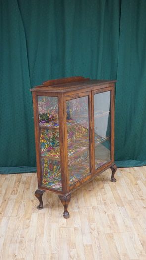 Quality Oak Glazed Display Cabinet
