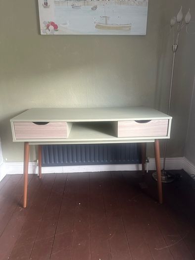Refurbished desk