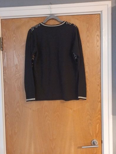 Mudflower Black Jumper.  S.  S-M - 12.  New.