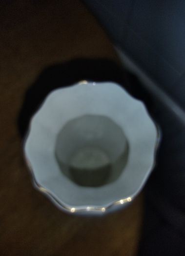 6" Pembroke Edwardian Flower Vase (Gold Trim) by AYNSLEY Fine Bone china in Excellent condition