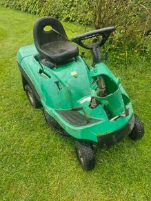 John Deere Sabre ride on mower