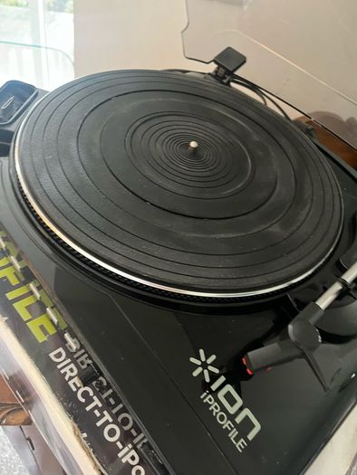 ion iPROFILE Turntable Direct to iPod iPhone Transfer 4s 3gs vinyl recorder mp3