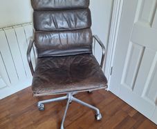 Herman Miller branded vintage leather office chair