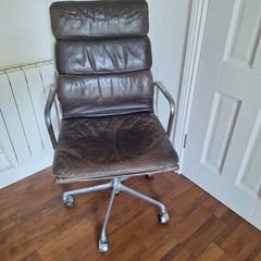 Herman Miller branded vintage leather office chair