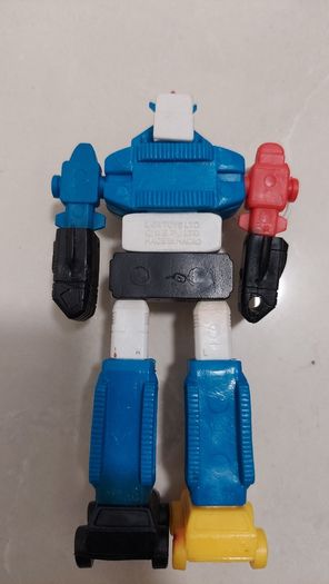 Robot / toy / vintage figure