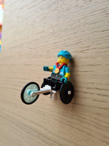 lego collectible series 22 wheelchair racer