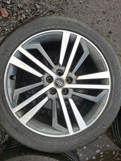 20" Genuine Audi Q5 S Line Alloys with tyres