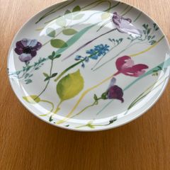 Cake stand