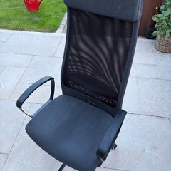 Office chair and desk