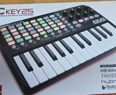 AKAI Professional APC Key 25 Brand New