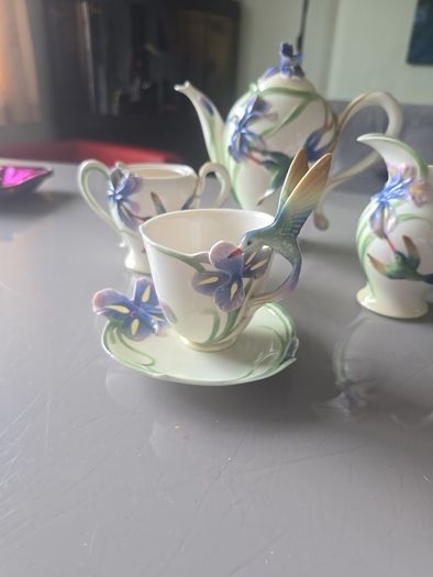 collectable tea set