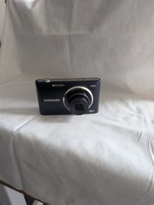 Samsung ST150F compact digital camera