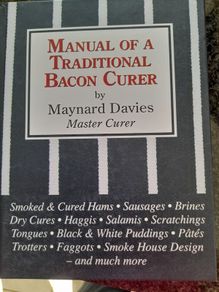 Manual of a traditional bacon curer.