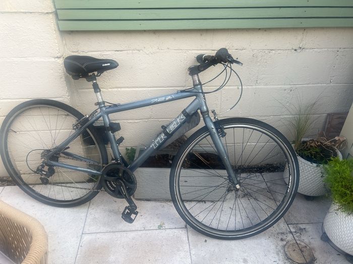 trek gents mountain bike