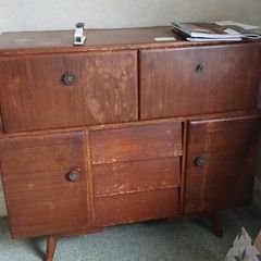 Sideboard free