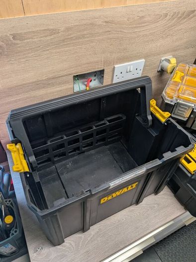 Dewalt T staks x3