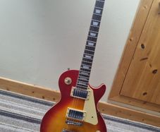 Les Paul Style Electric Guitar