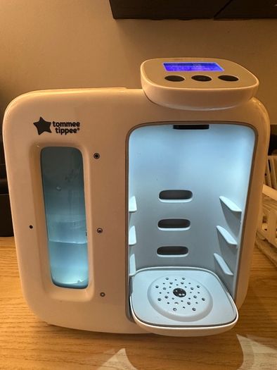 Tommee Tippee Perfect Prep and Steriliser w 19 Bottles- Excellent Condition
