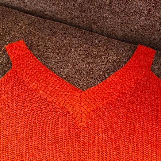 Orange Cut shoulder Ruched sleeve Sweater, size 10-12