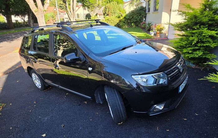 191 Dacia Logan Estate Only 33,900kms 6,950