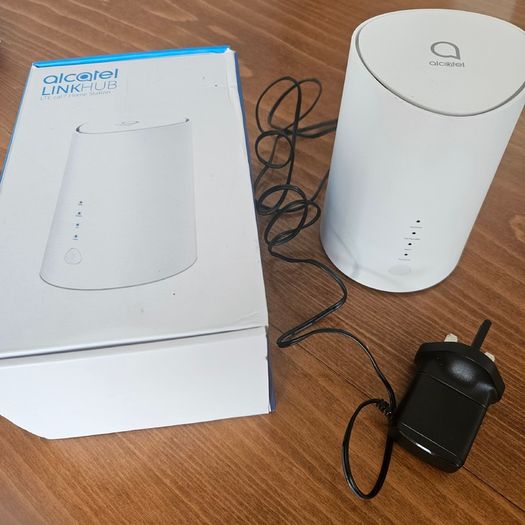 Unlocked Alcatel Linkhub 4g WiFi router
