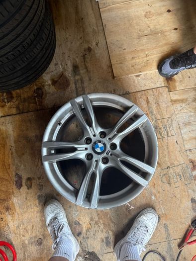 bmw f30 18" alloys