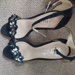 Woman shoes