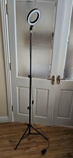 Small LED ring light