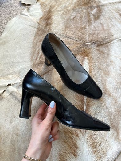 Vintage Carl Scarpa Black Leather Heels Size 37.5