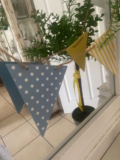 Shabby Chic Wooden Effect Bunting