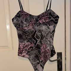 Boohoo bodysuit size 12