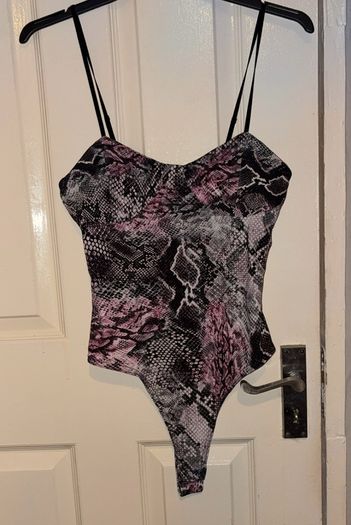 Boohoo bodysuit size 12