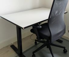 Electric Standing Desk with Mat and Chair for Sale