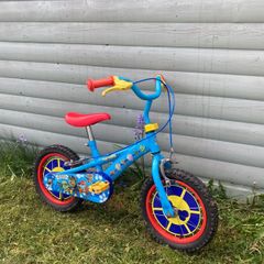 Kids bike + scooter
