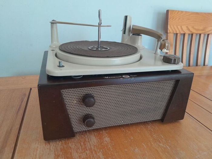 Monarch Four Record Player, 1950's, vintage, antique, collectable, 50's, display, curio.