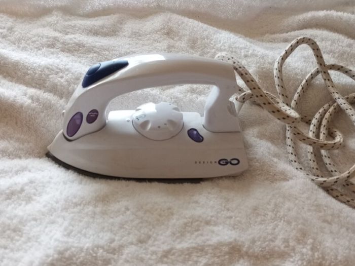 Travel Iron