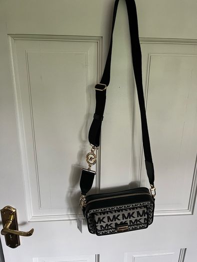 Michael Kors Camera Handbag - Bradshaw Medium with tags