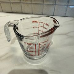 measuring cup
