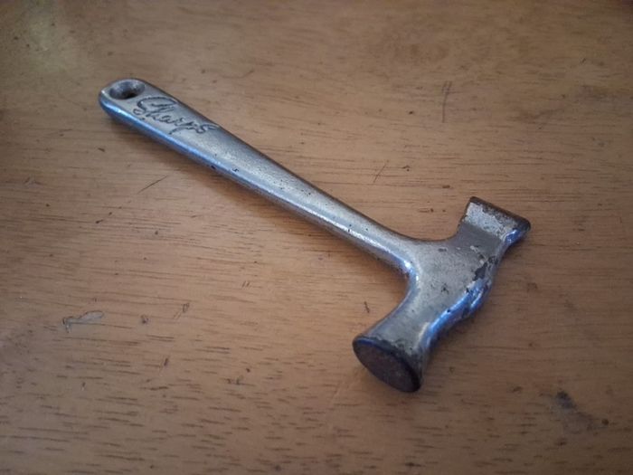 Sharp's Toffee Hammer