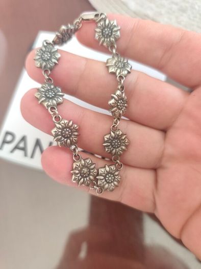 Vintage Sterling silver daisy bracelet