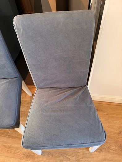 extendable dining table & 6 chairs