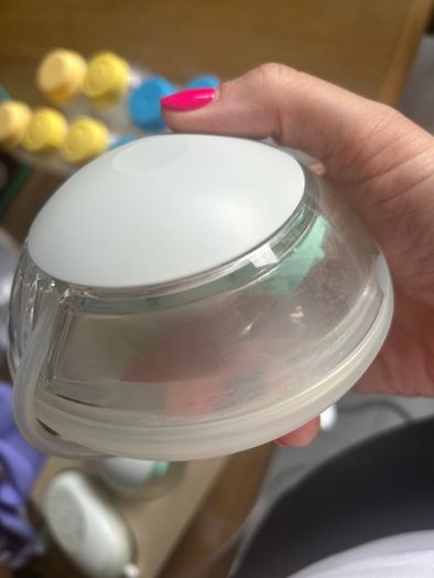 Starter Bundle- Elvie Stride 2 Wearable breast pump & Accessories