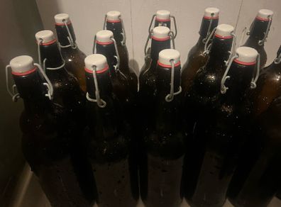 Glass storage empty bottles flip top lid 1 litres