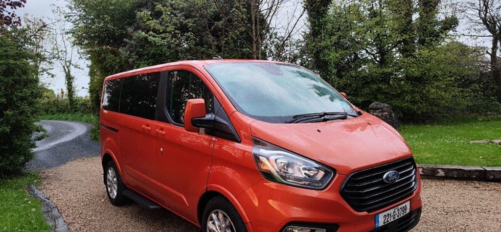 Ford tourneo custom