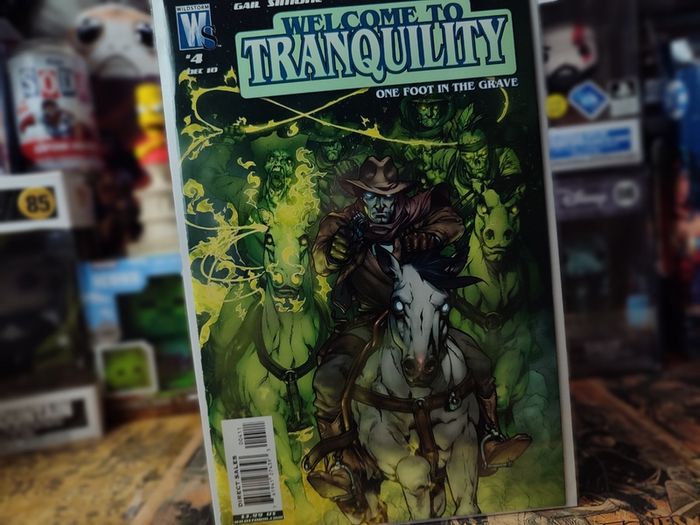 Welcome to Tranquility ! One Foot in the Grave ! First 5 Issues ! 2010 ! by Wildstorm ! DC !